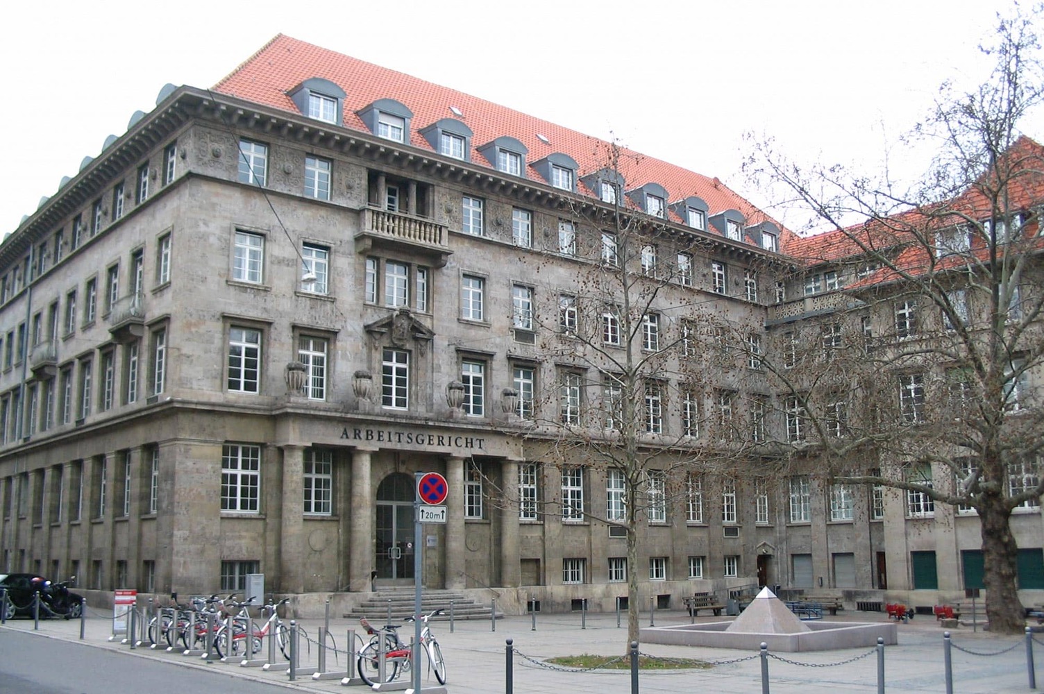 Exterior view of the Stuttgart Labor Court building Exterior view of Stuttgart Labor Court with classic architecture and a distinctive facade.