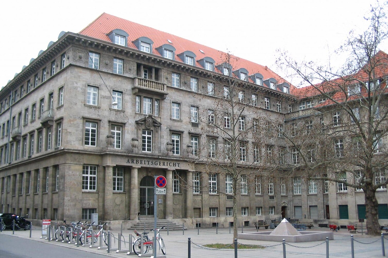 Exterior view of Stuttgart Labor Court with classic architecture and a distinctive facade.