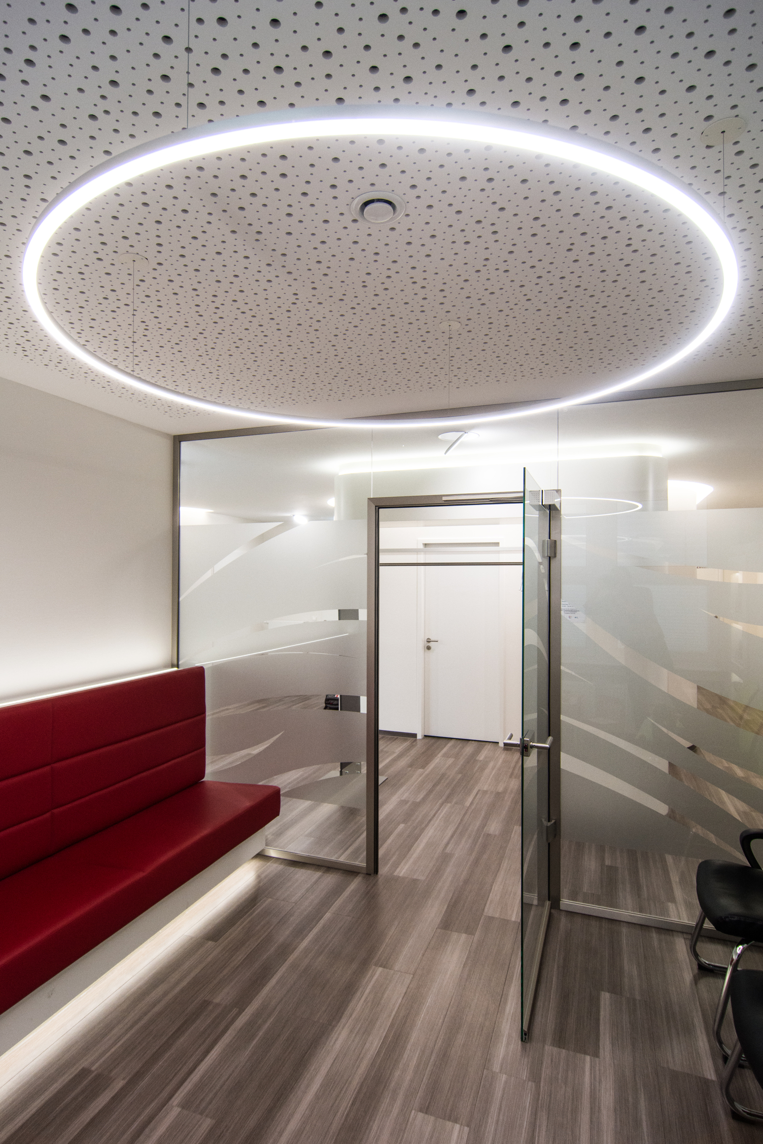 SLIM LED ring luminaire in the waiting area SLIM LED ring luminaire in the waiting area of Dr. Bernas' practice